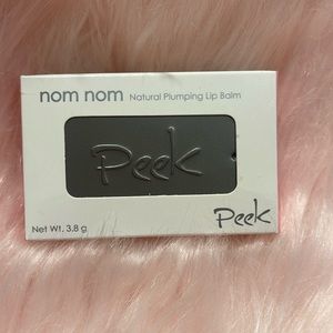 PEEK NOM NOM NATURAL PLUMPING LIP BALM